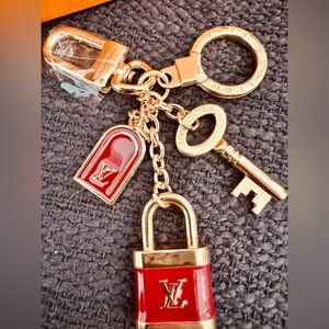 Authentic Louis Vuitton Porte Cles Cadena Bag Charm